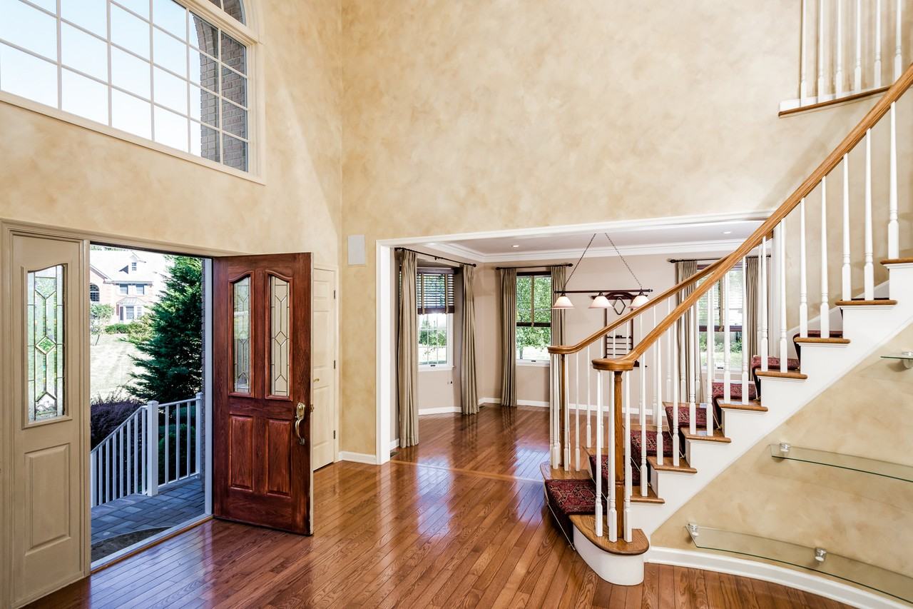 43 Rosewood Ct - Photo 3 of 33