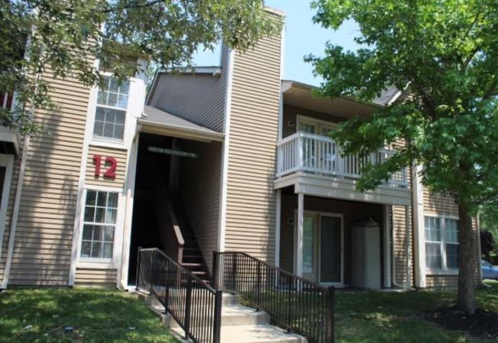134 Kenwood Drive - Photo 2 of 9