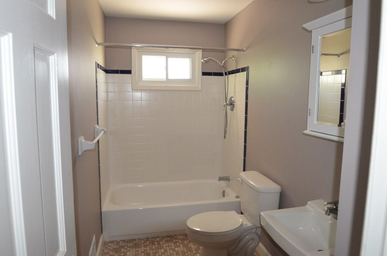 1806 W Chestnut Ave - Photo 3 of 9