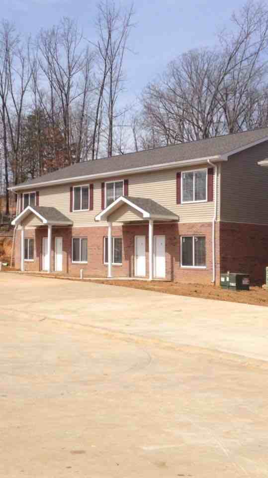 135 Missouri W - Photo 2 of 3