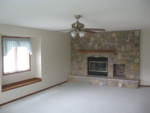 2033 Plymouth Rd - Photo 3 of 3