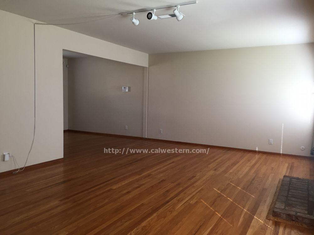 2813 Camino Del Rey - Photo 2 of 13