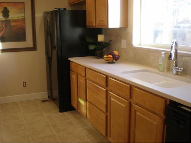 12492 E 30th Ave - Photo 2 of 4