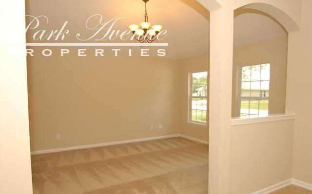 170 Patriot Ln - Photo 2 of 15