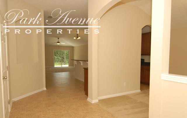 170 Patriot Ln - Photo 3 of 15