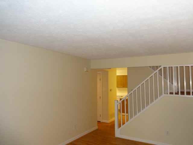 947 Philadelphia Dr #3e - Photo 3 of 13