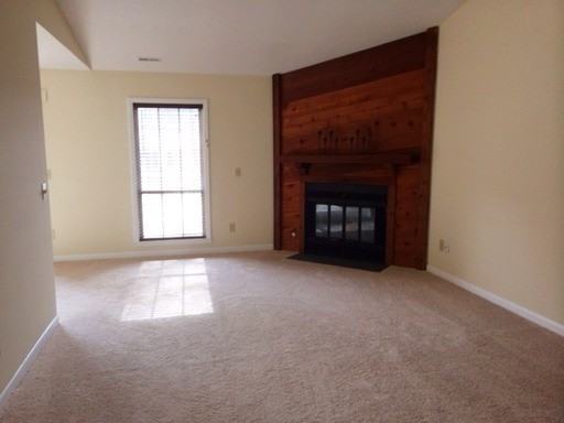 1805 Kello Dr - Photo 2 of 11