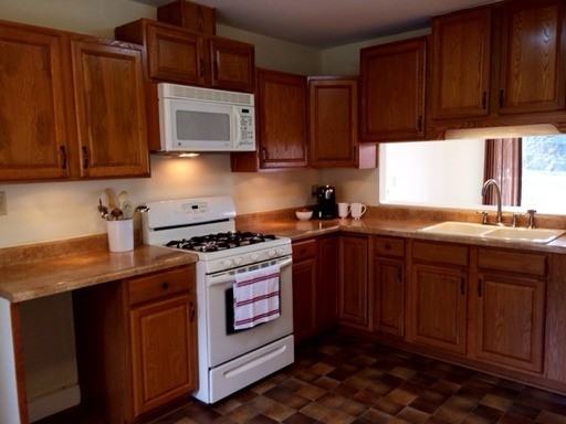 1805 Kello Dr - Photo 3 of 11