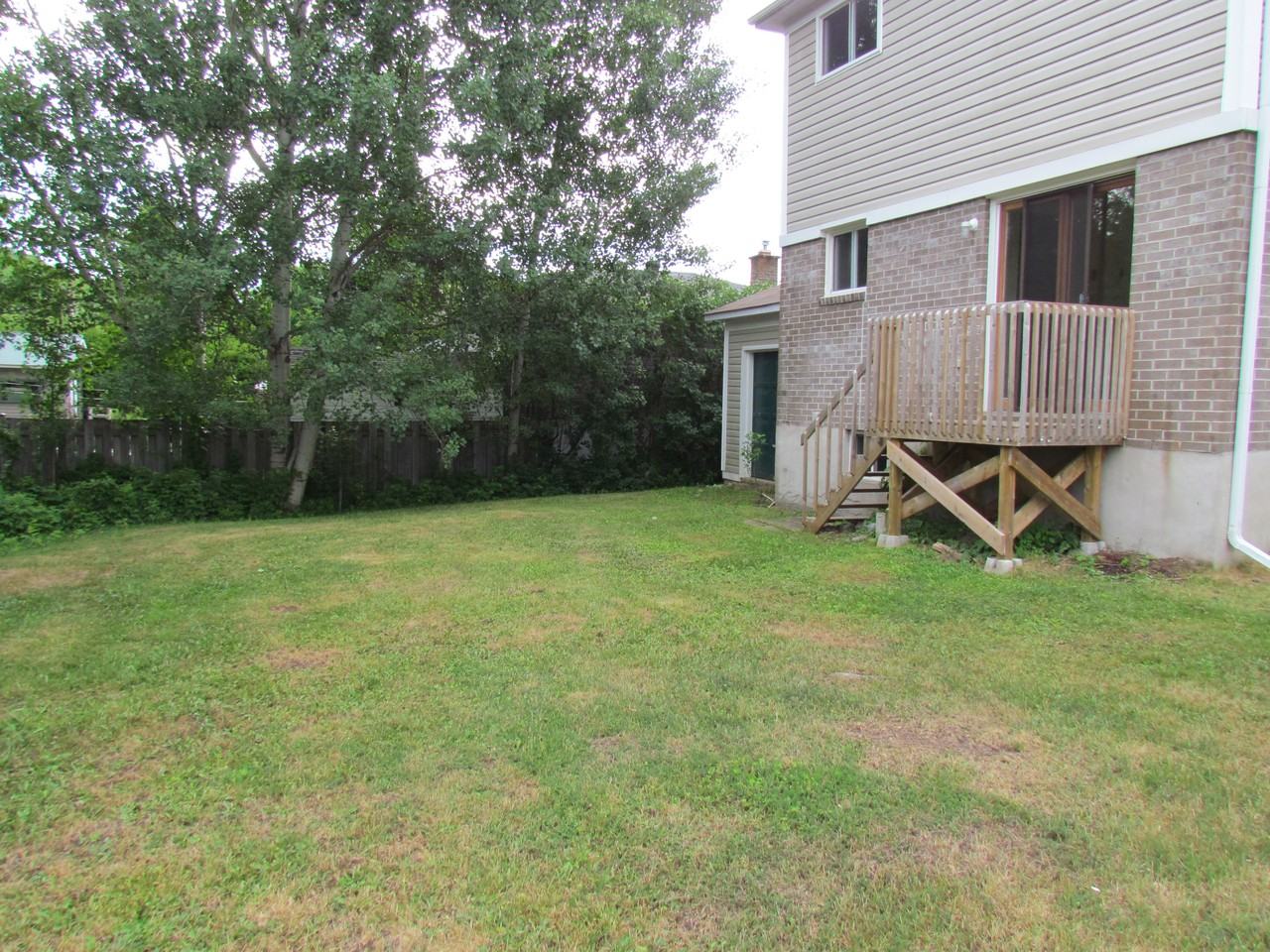 306 Rancier Street - Photo 2 of 9