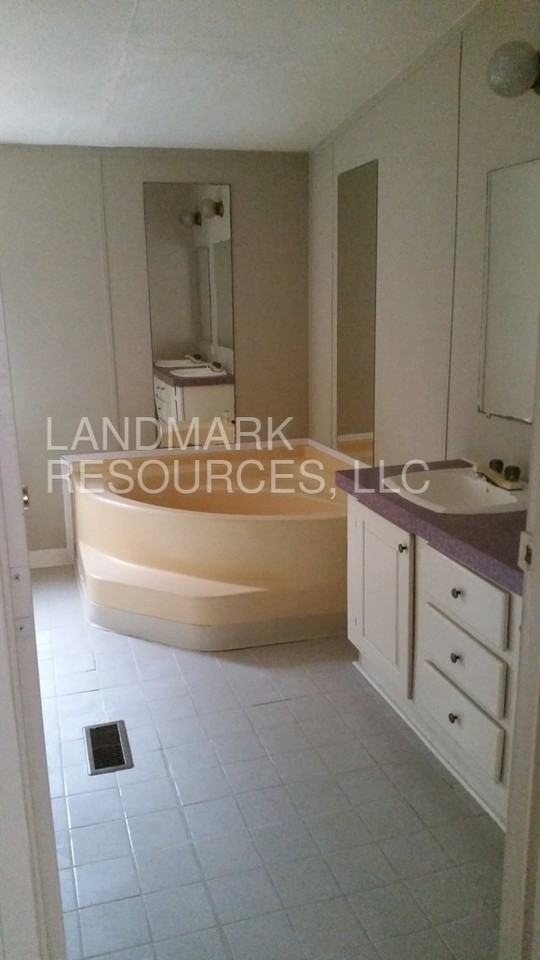 133 Silver Oak Ln - Photo 3 of 9