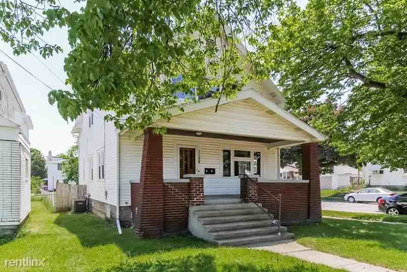 1158 Hovey St SW - Photo 3 of 13