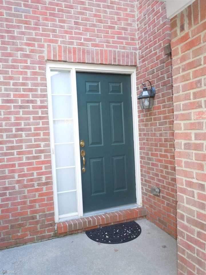 304 James Cir - Photo 2 of 21