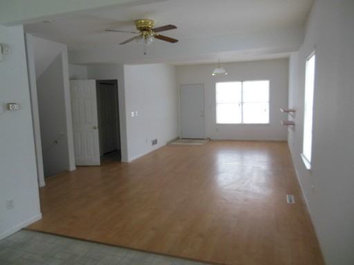 2005 Rashid Ct #2005 - Photo 2 of 6