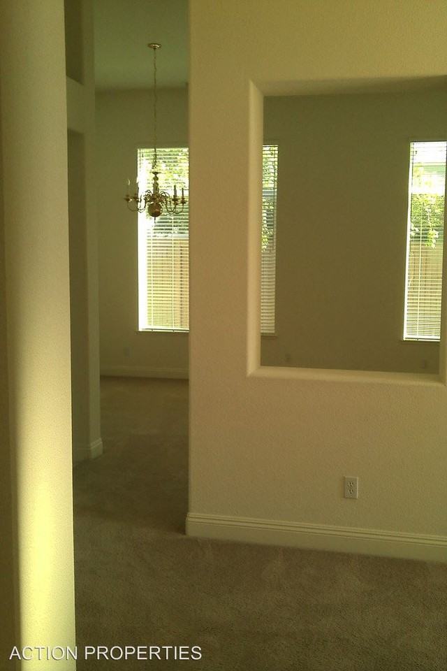 1509 Deer Hollow Way - Photo 2 of 21