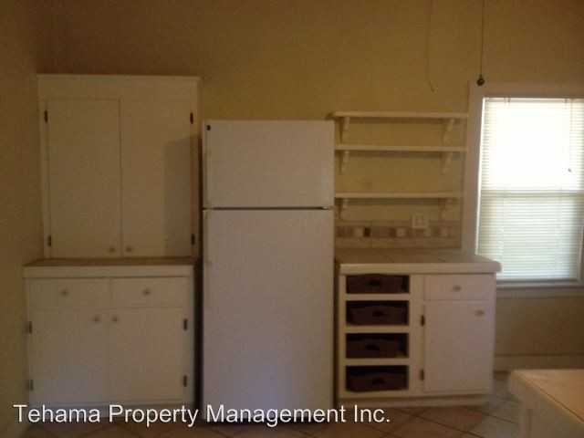 421 Crittenden St - Photo 2 of 12