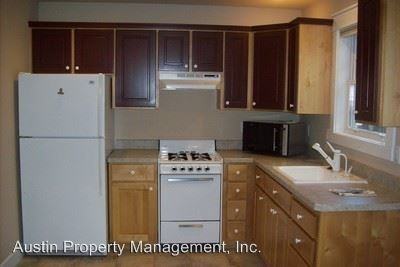 560 NW Riverfront St - Photo 2 of 2