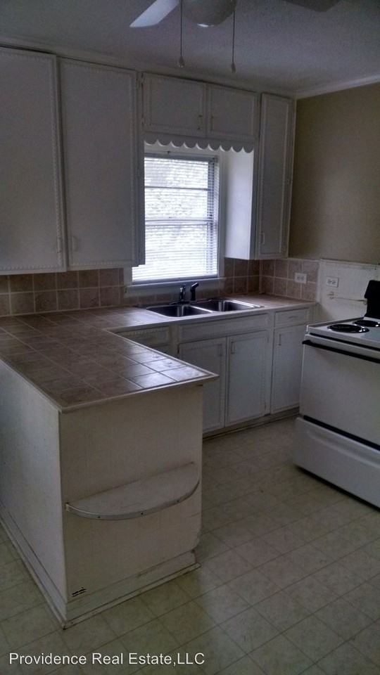 118 McDaniel St - Photo 3 of 7