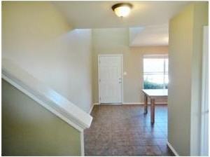 915 Churchill Farms Dr - Photo 2 of 13