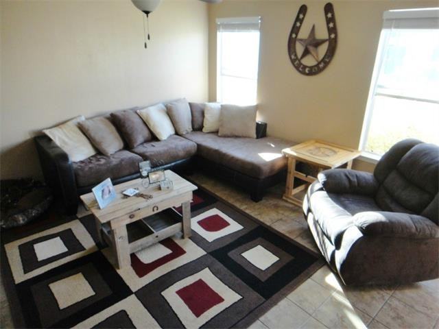 915 Churchill Farms Dr - Photo 3 of 13