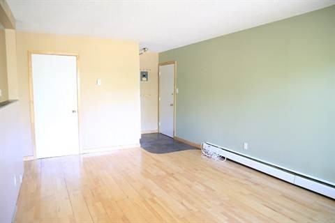 5615 105 St NW #58 - Photo 2 of 6