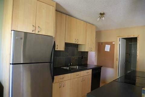 5615 105 St NW #58 - Photo 3 of 6