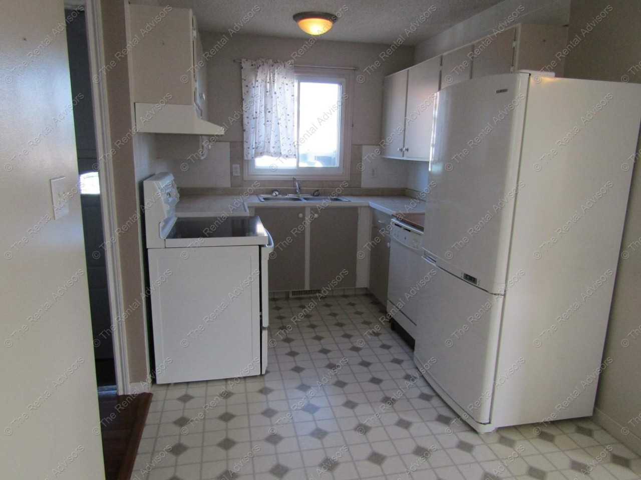 3614 146 Ave NW - Photo 3 of 17