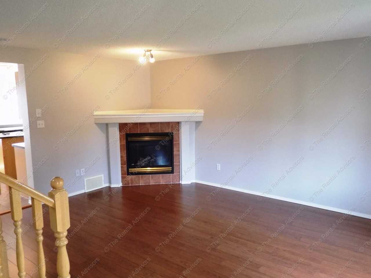 1217 Gillespie Crescent NW - Photo 2 of 20