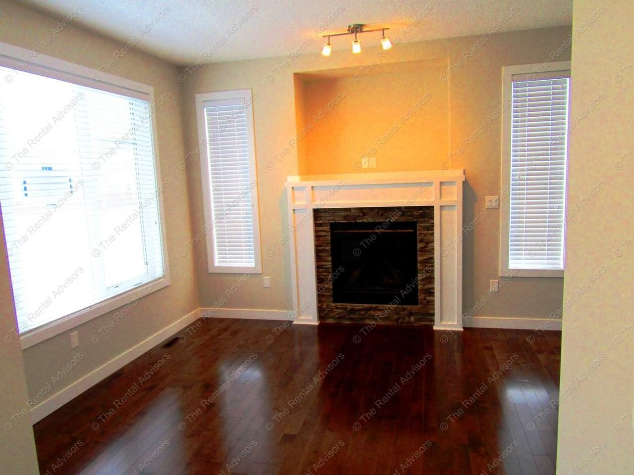 10221 122 Ave NW - Photo 2 of 8