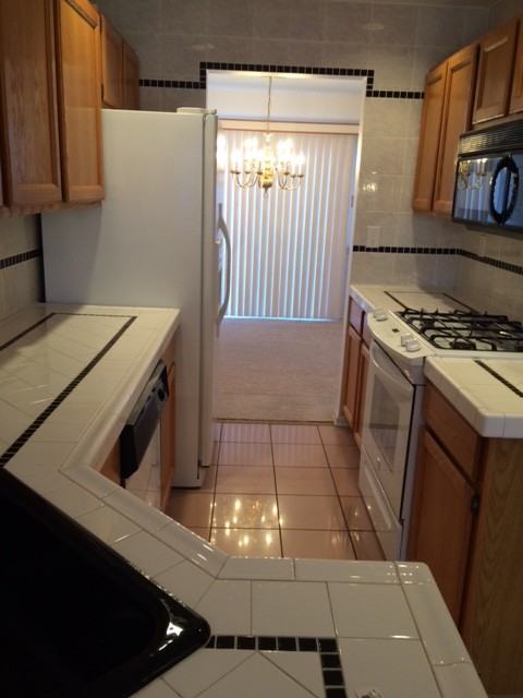 1402-2998 Lynbrooke Dr - Photo 3 of 4