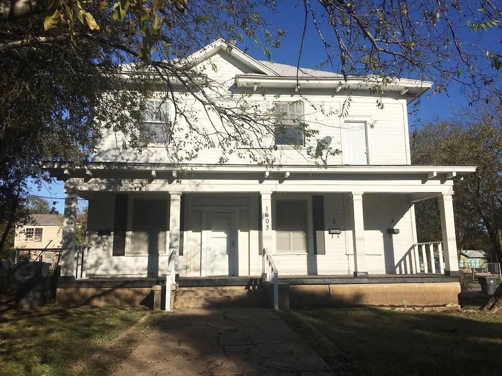 1603 W Waco Dr #3 - Photo 2 of 11