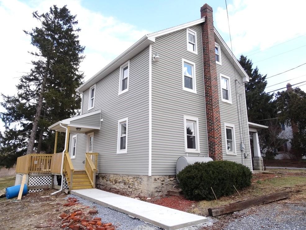 1390 Mount Joy Rd - Photo 2 of 20