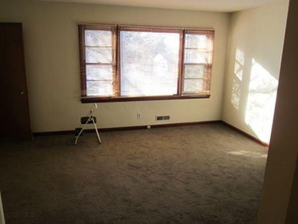 3532 S 22nd St - Photo 2 of 6