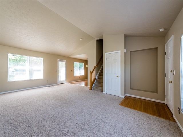 9611 Deer Track Rd - Photo 2 of 10