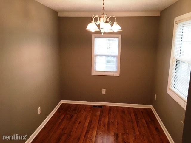 109 Broadrick St - Photo 3 of 10