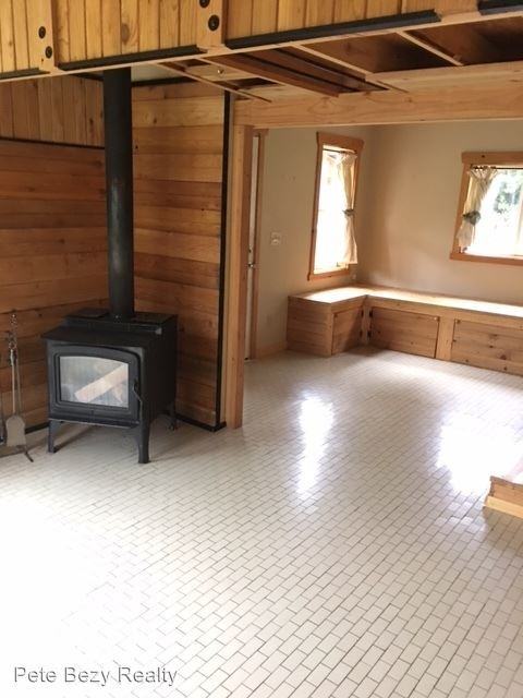 101 Yetter Ln - Photo 2 of 13