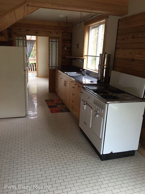 101 Yetter Ln - Photo 3 of 13