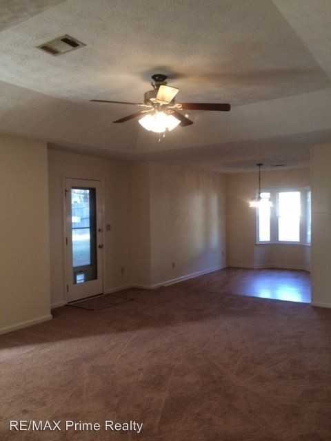 371-197 Lee Road 309 - Photo 3 of 8