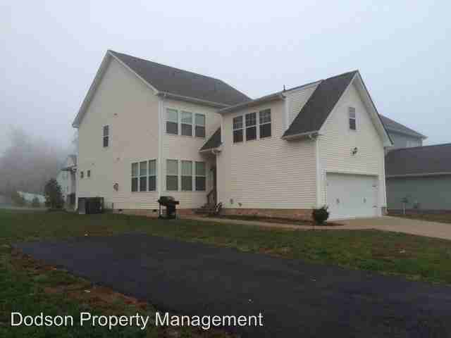 403 Diamond Creek Dr - Photo 2 of 2