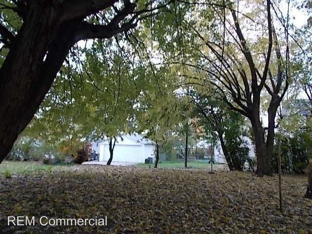 2408 9th St SW - Photo 3 of 10