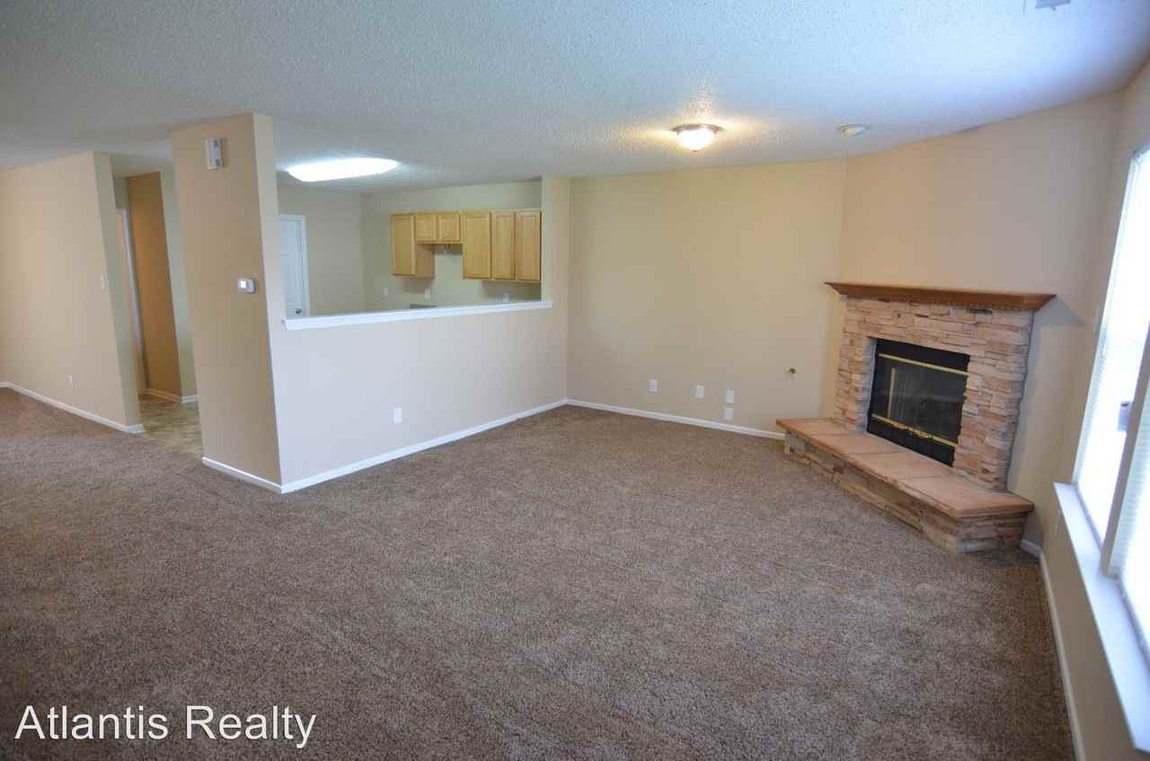 668 Fern St - Photo 2 of 24