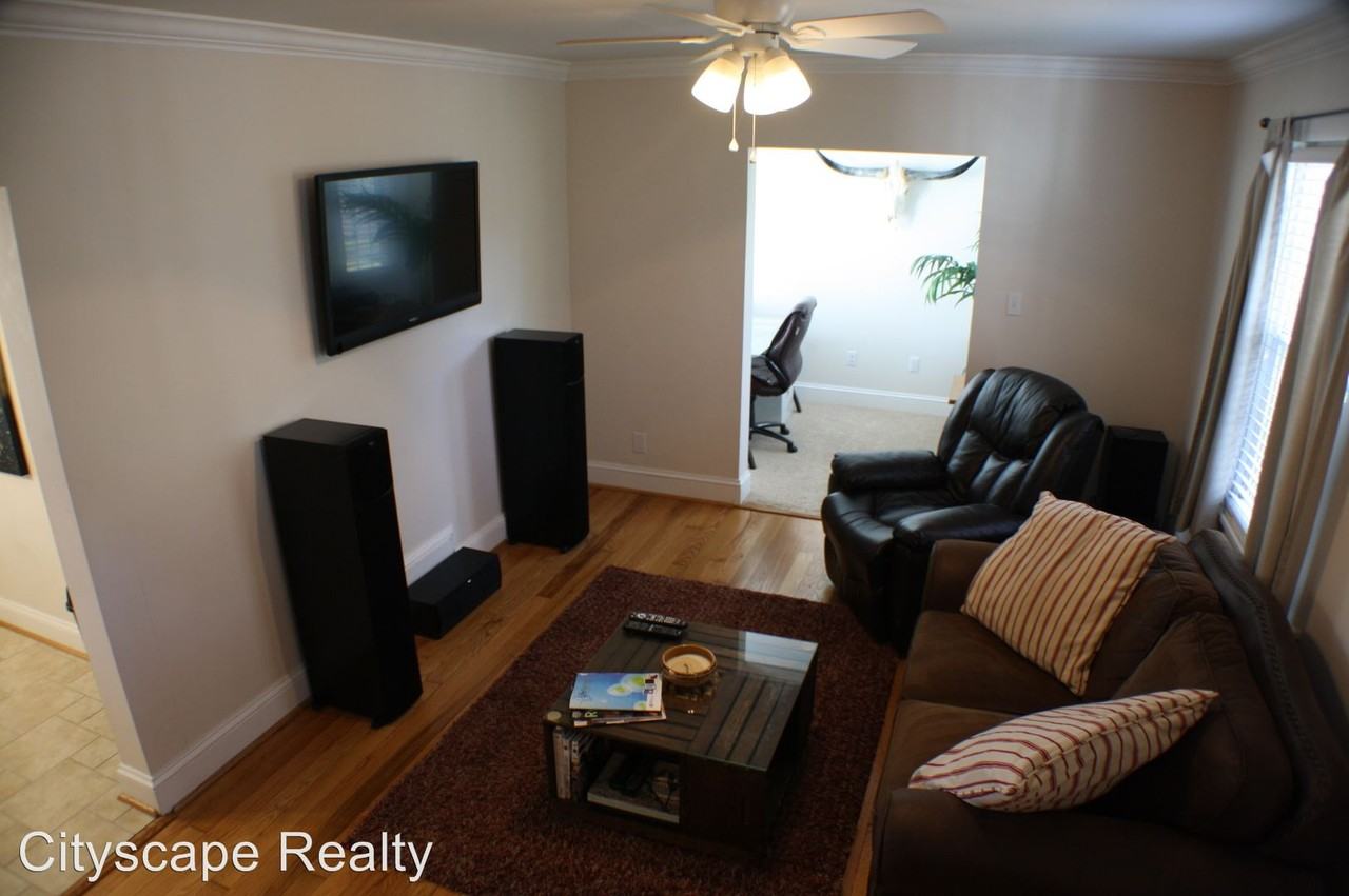 615 Rothesay Rd - Photo 3 of 28