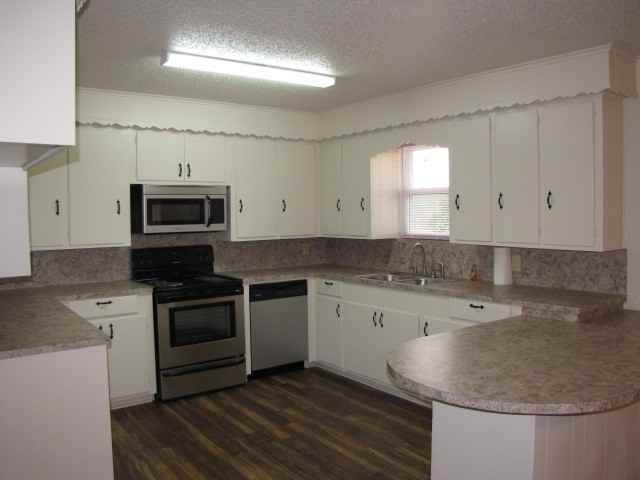 878-906 Co Rd 2187 - Photo 2 of 13