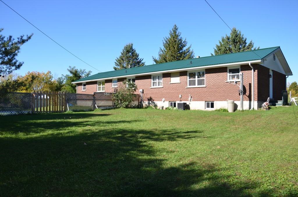 106 Queen Street - Photo 2 of 7