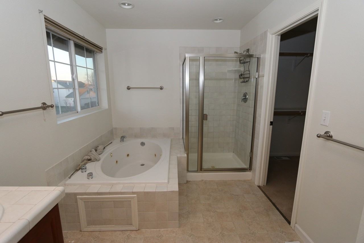 13311 Konrad Dr - Photo 2 of 11