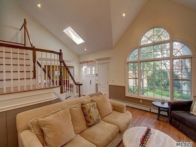 42 Foster Ln - Photo 3 of 19