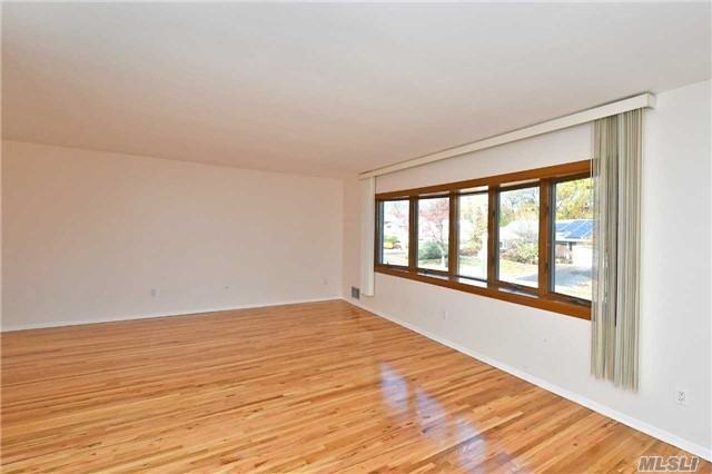 3 Garden Pl - Photo 2 of 20