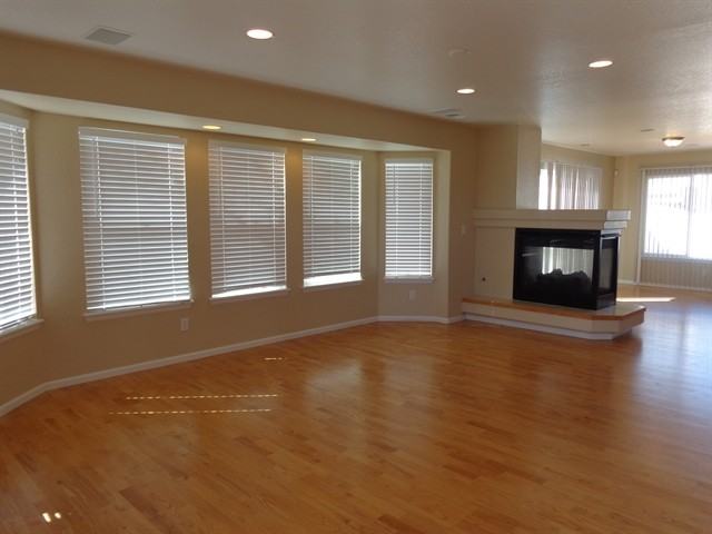 18763 E 51st Ave - Photo 2 of 14