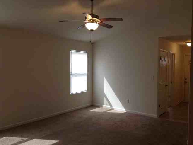 2417 Middle View Dr - Photo 2 of 8