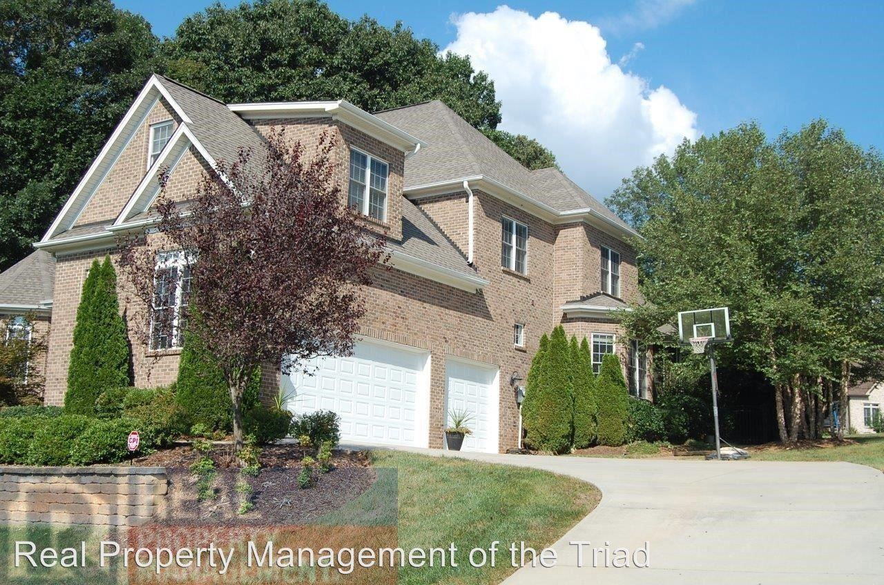 7240 Wyatt Dr - Photo 2 of 25