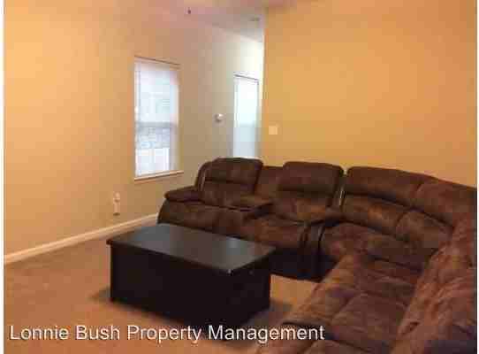 115 Houston Ave - Photo 2 of 13